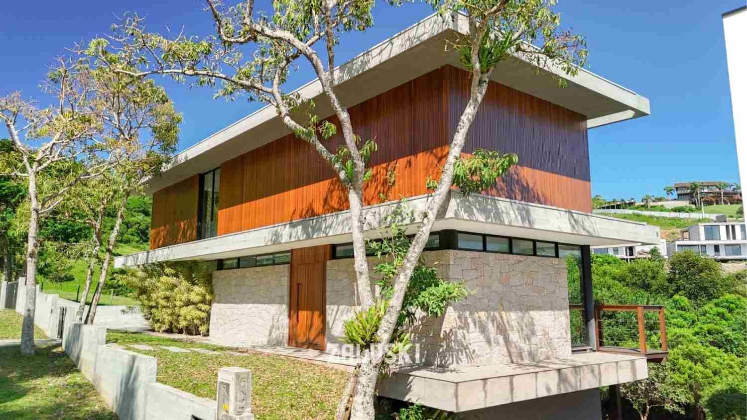 Casa alto padrão – na Praia do Vigia em Garopaba SC