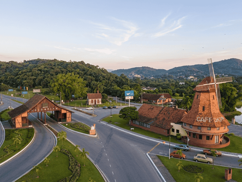 morar em joinville: a cidade das flores vista de joinville, santa catarina
